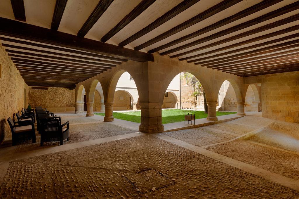 Hospederia Virgen De La Fuente Hotell Peñarroya de Tastavins Exteriör bild