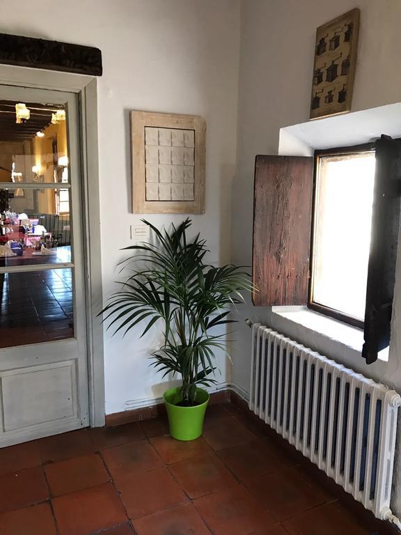 Hospederia Virgen De La Fuente Hotell Peñarroya de Tastavins Exteriör bild