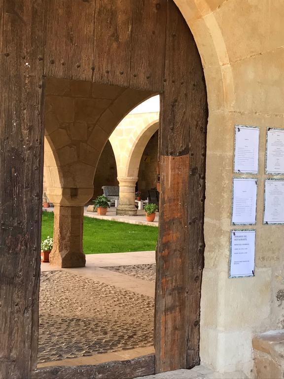 Hospederia Virgen De La Fuente Hotell Peñarroya de Tastavins Exteriör bild
