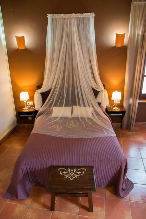 Hospederia Virgen De La Fuente Hotell Peñarroya de Tastavins Exteriör bild