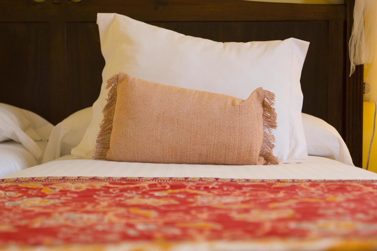 Hospederia Virgen De La Fuente Hotell Peñarroya de Tastavins Exteriör bild