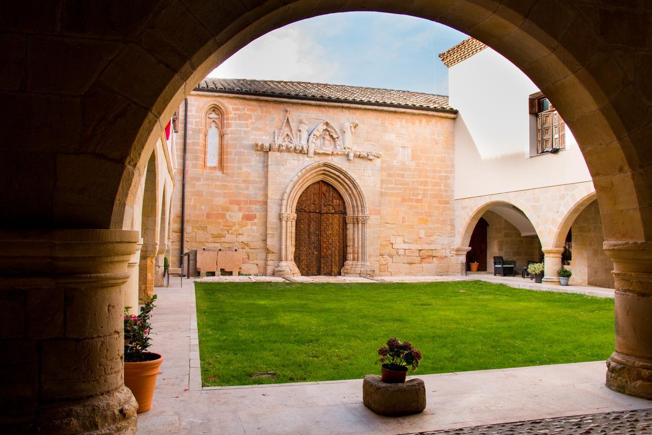Hospederia Virgen De La Fuente Hotell Peñarroya de Tastavins Exteriör bild