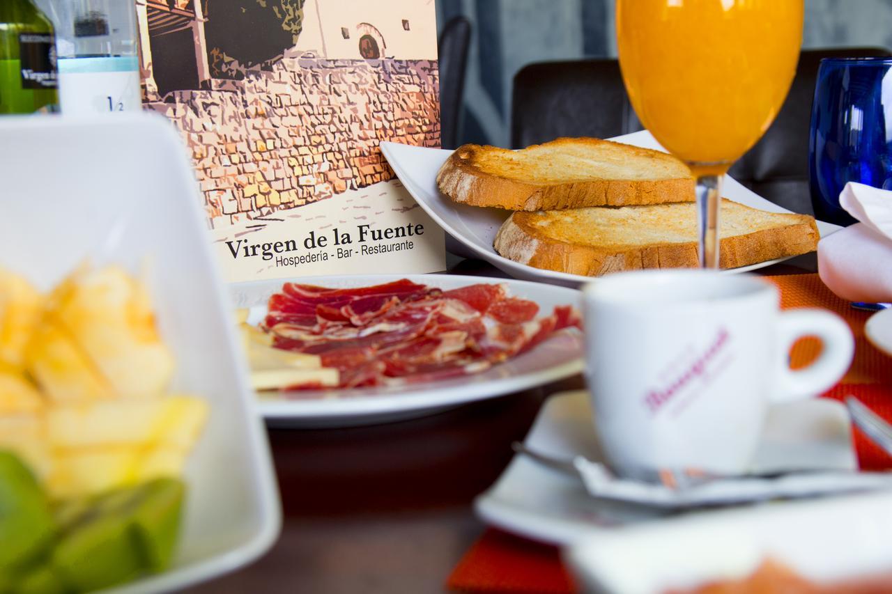 Hospederia Virgen De La Fuente Hotell Peñarroya de Tastavins Exteriör bild